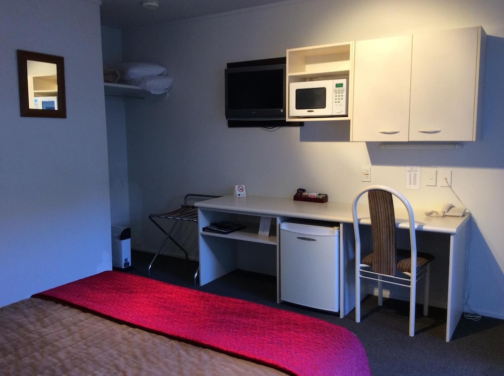 Marksman Motor Inn 36/47