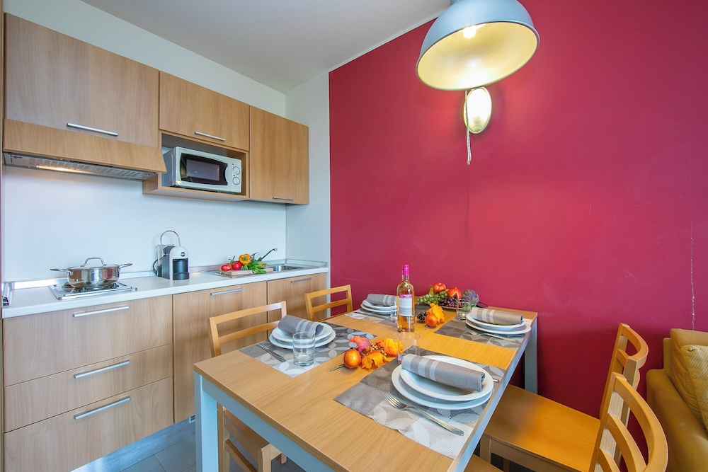 Villaggio Olimpico Apartments 48/50