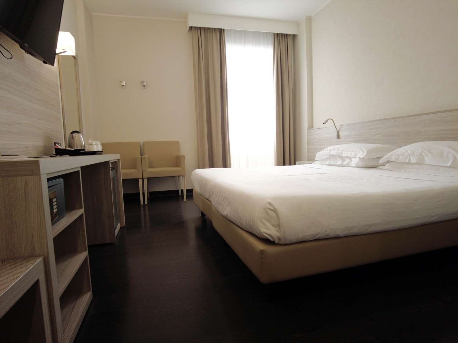 Comfort, King Bed