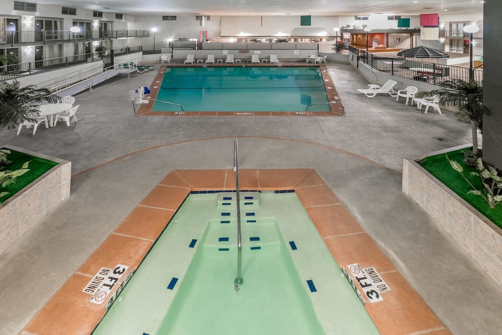 Ramada By Wyndham Odessa Near University Of Texas Permian 18/39