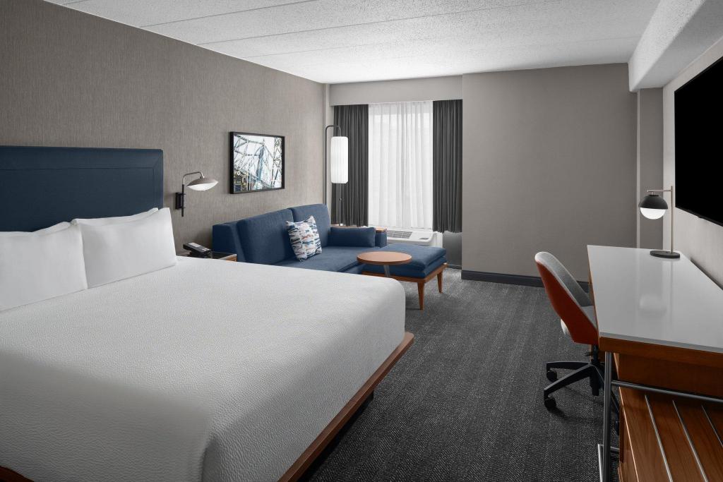 1 Bedroom, Junior Suite, Studio, King Bed, Sofa
