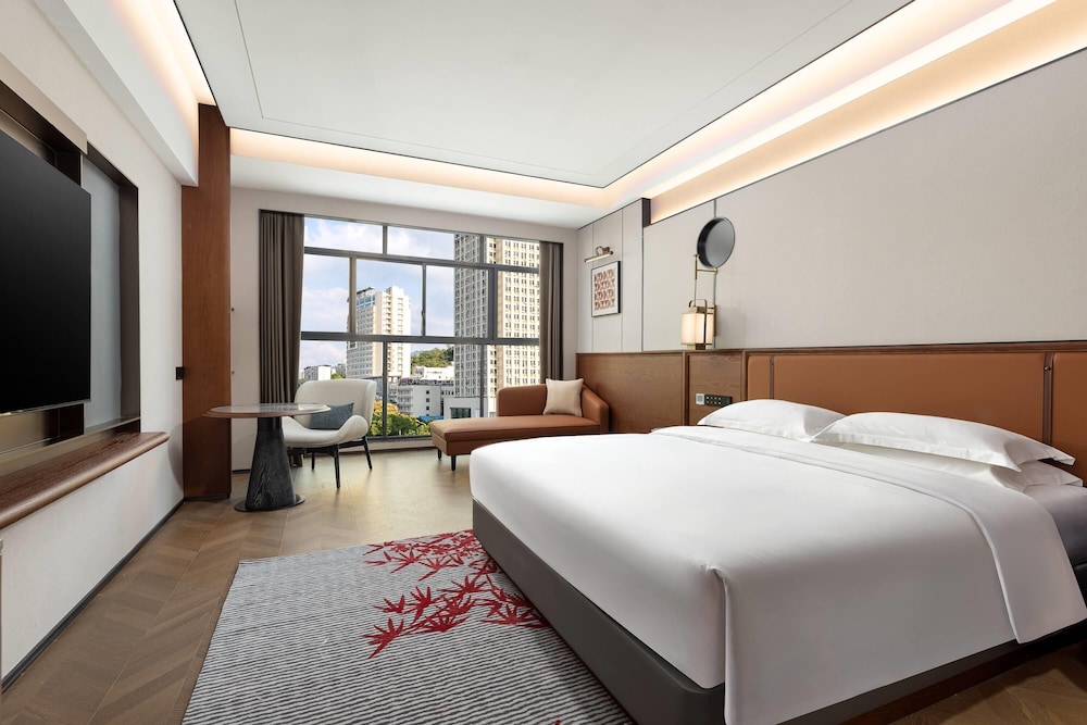 Hawthorn by Wyndham Chenzhou Beihu 5/18