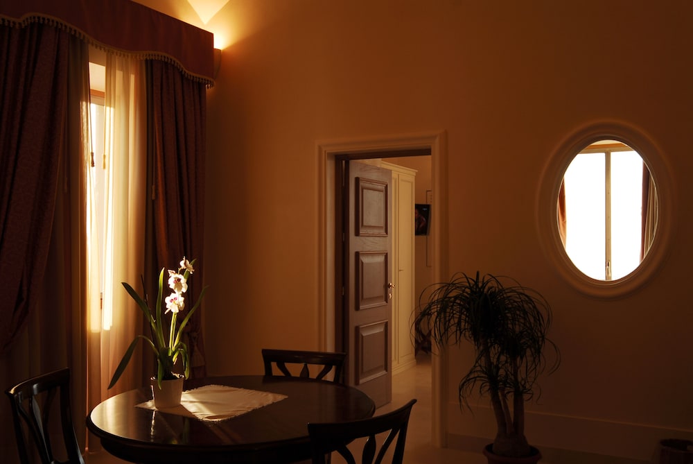 Grand Hotel Angiolieri 66/95