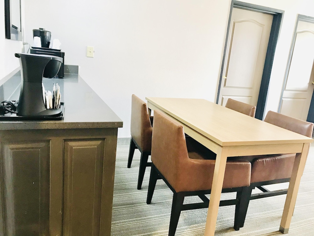 Country Inn Suites By Radisson Warner Robins Ga 47/55