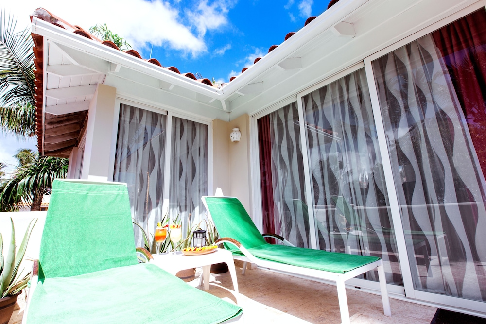 Beach Bungalows Los Corales 38/50