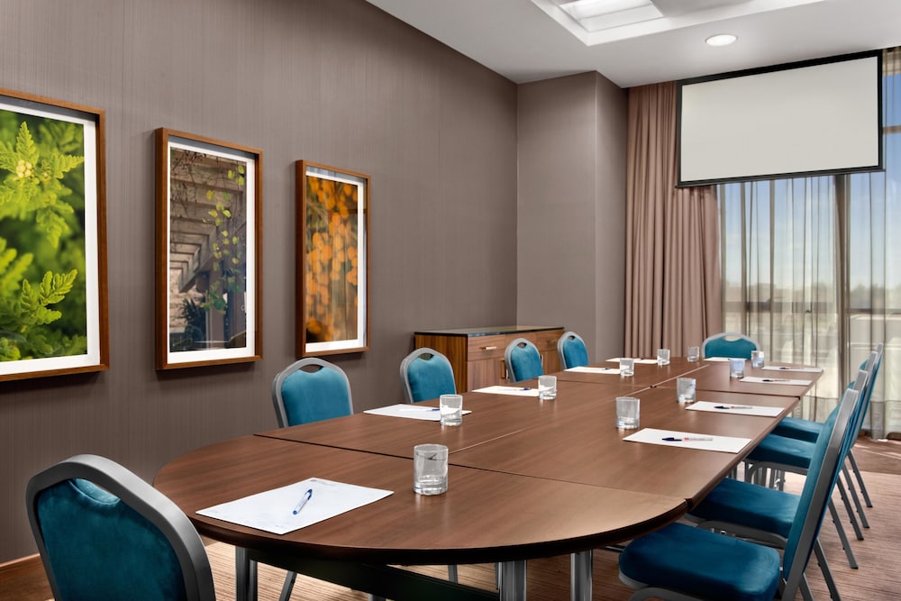 Hilton Garden Inn Sevilla 43/55