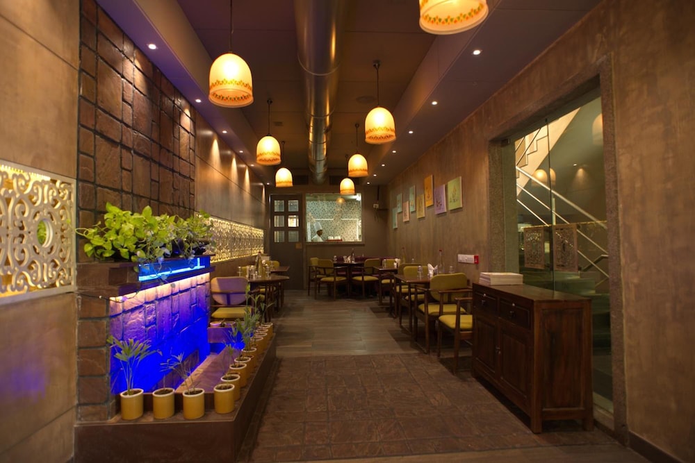 PLATINUM INN HOTEL 20/46