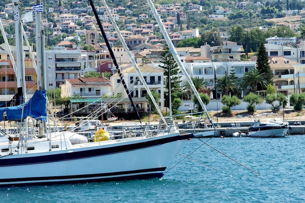 Kyparissia Beach 42/48