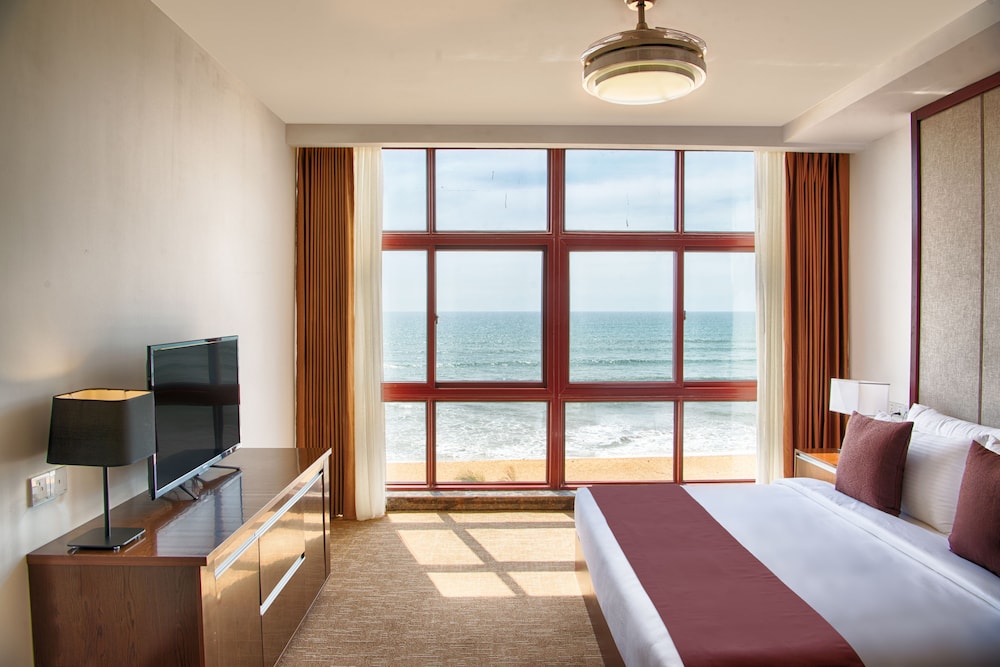 Jie Jie Beach Hotel 8/45