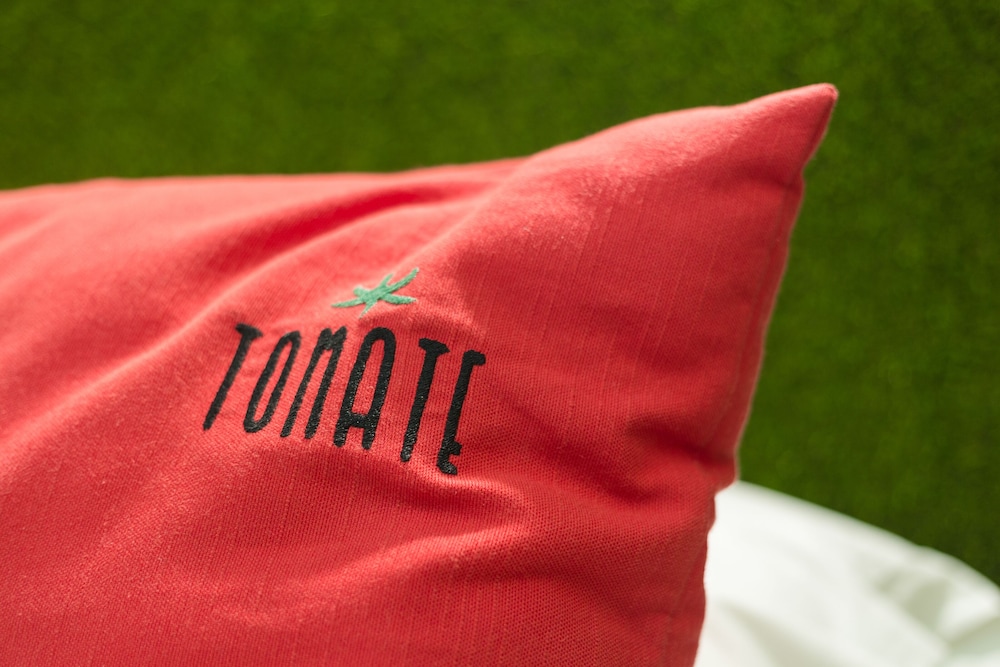 Tomate Rooms 23/50