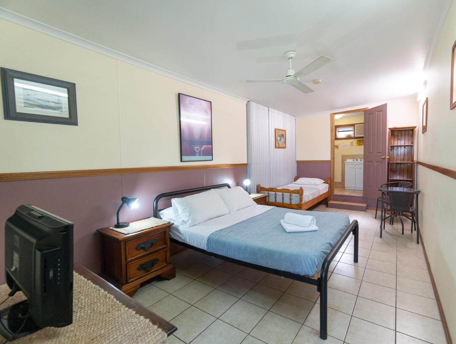 Woolshed Eco Lodge 13/50