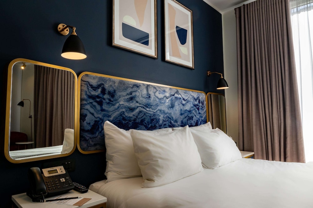 The Cumberland Hotel 10/63