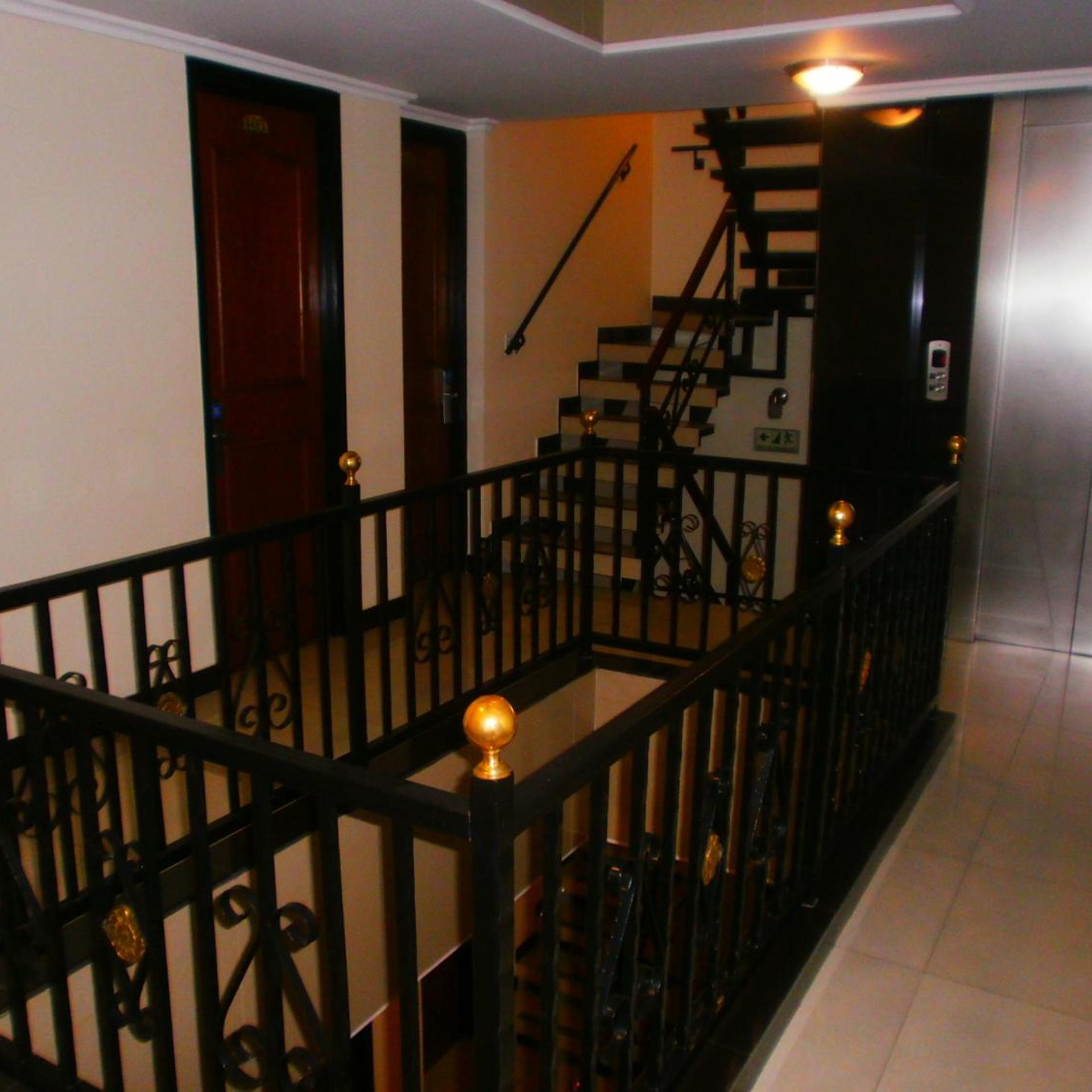 Hotel Splendor by Friends Company 40/50
