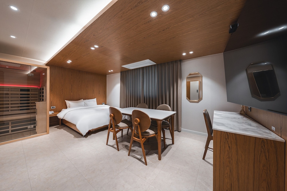 Gridt Hotel and Home Gyeongju 34/50