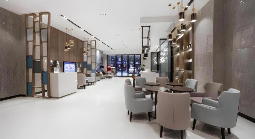 Echarm Hotel (Changde Chaoyang D5 District) 30/52