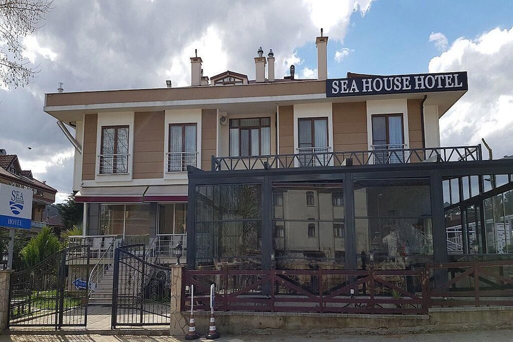 Sea House Hotel 1/36