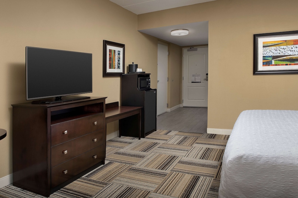 Hampton Inn Knoxville East 27/55