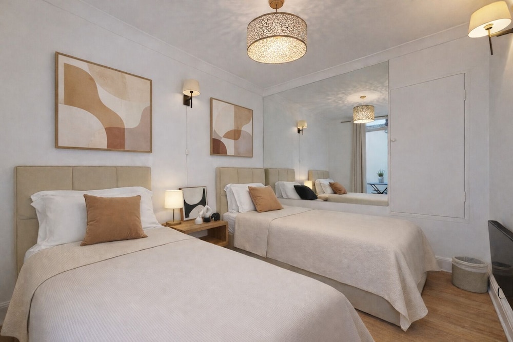 PREMIUM, APARTMENT, PRIVATE BATHROOM, ACCESSIBLE
