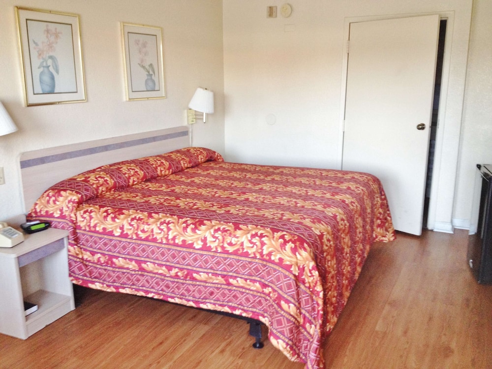 Americas Best Value Inn Tucker 11/26