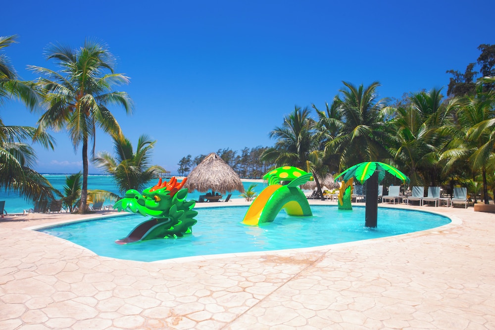 Fantasy Island Resort Beach And Marina All Inclusive 69/74