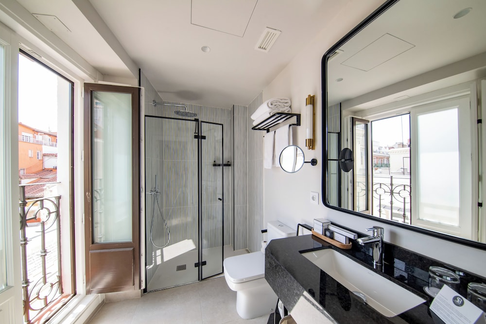 Soho Boutique Opera And Spa Hotel 48/50