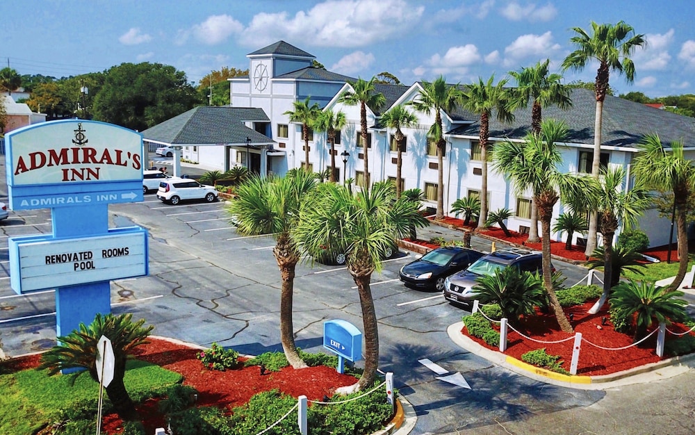 Howard Johnson Inn Tybee Island Savannah GA 58/69