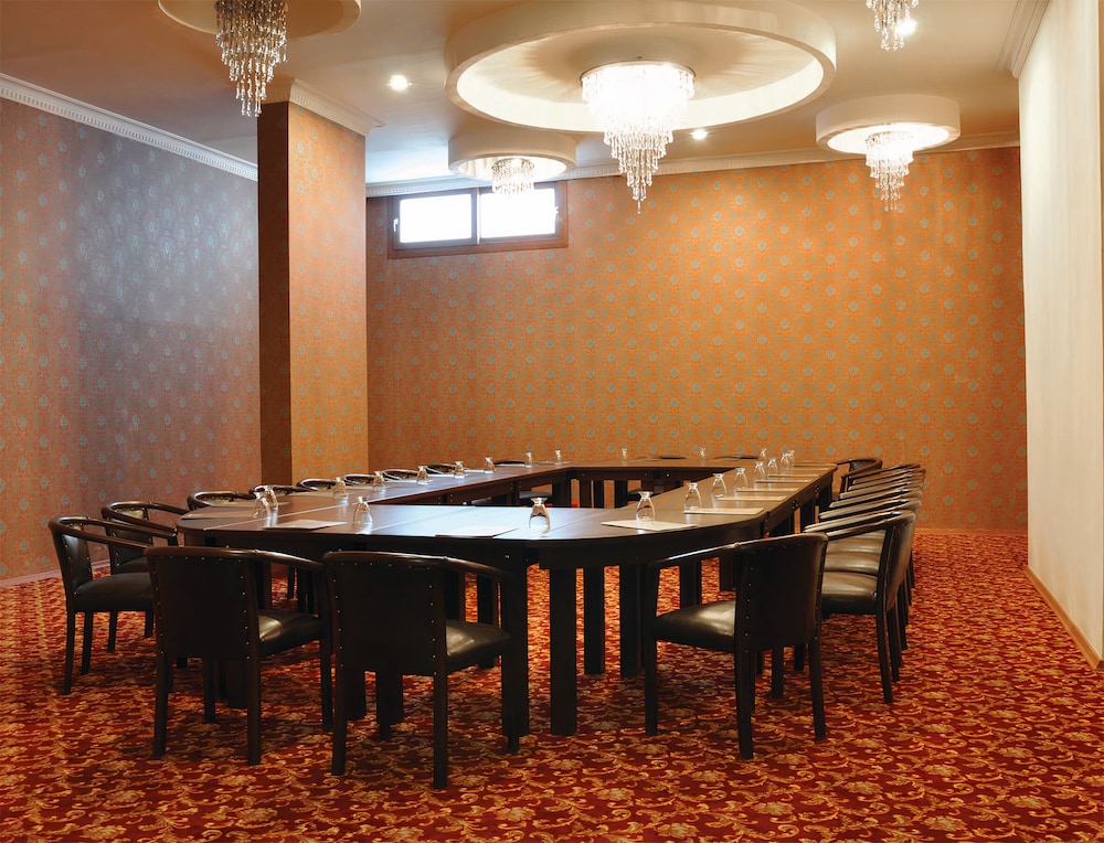 Elitium Thermal Hotel & Spa 33/50