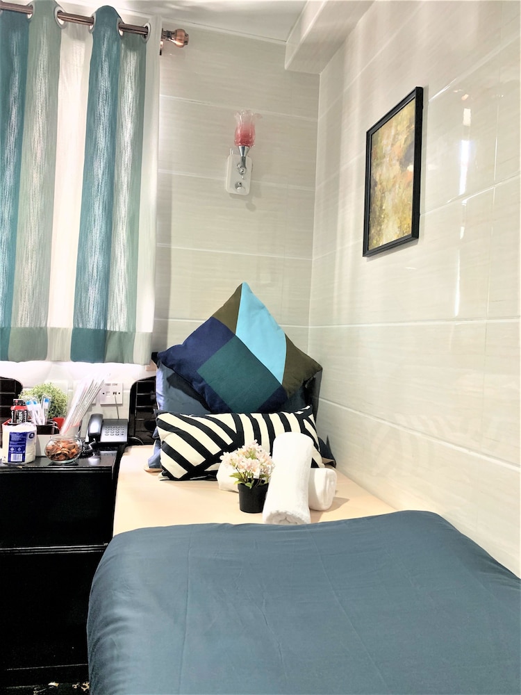 DELUXE, SINGLE, SINGLE BED