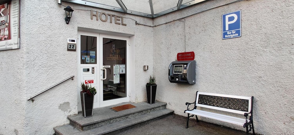 Hotel Goldene Traube 2/50