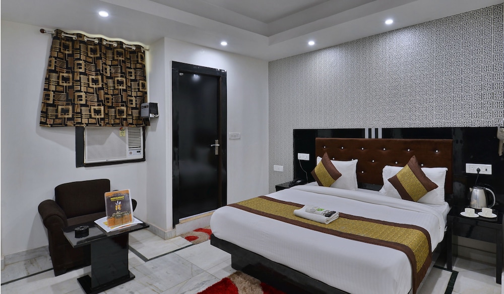 Hotel Noida International 29/50