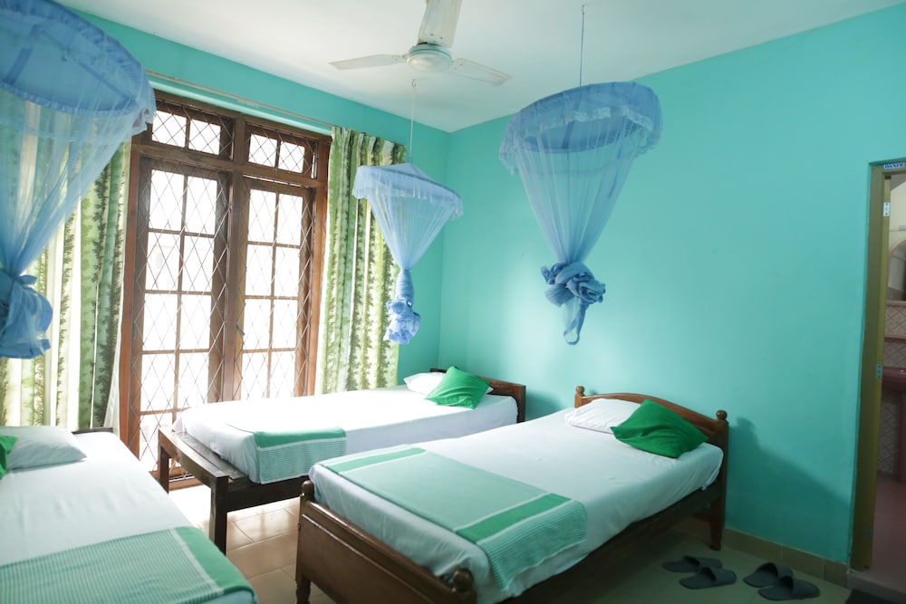 Araliya Holiday Bungalow 10/26