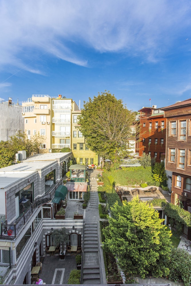 Garden House Istanbul 8/50