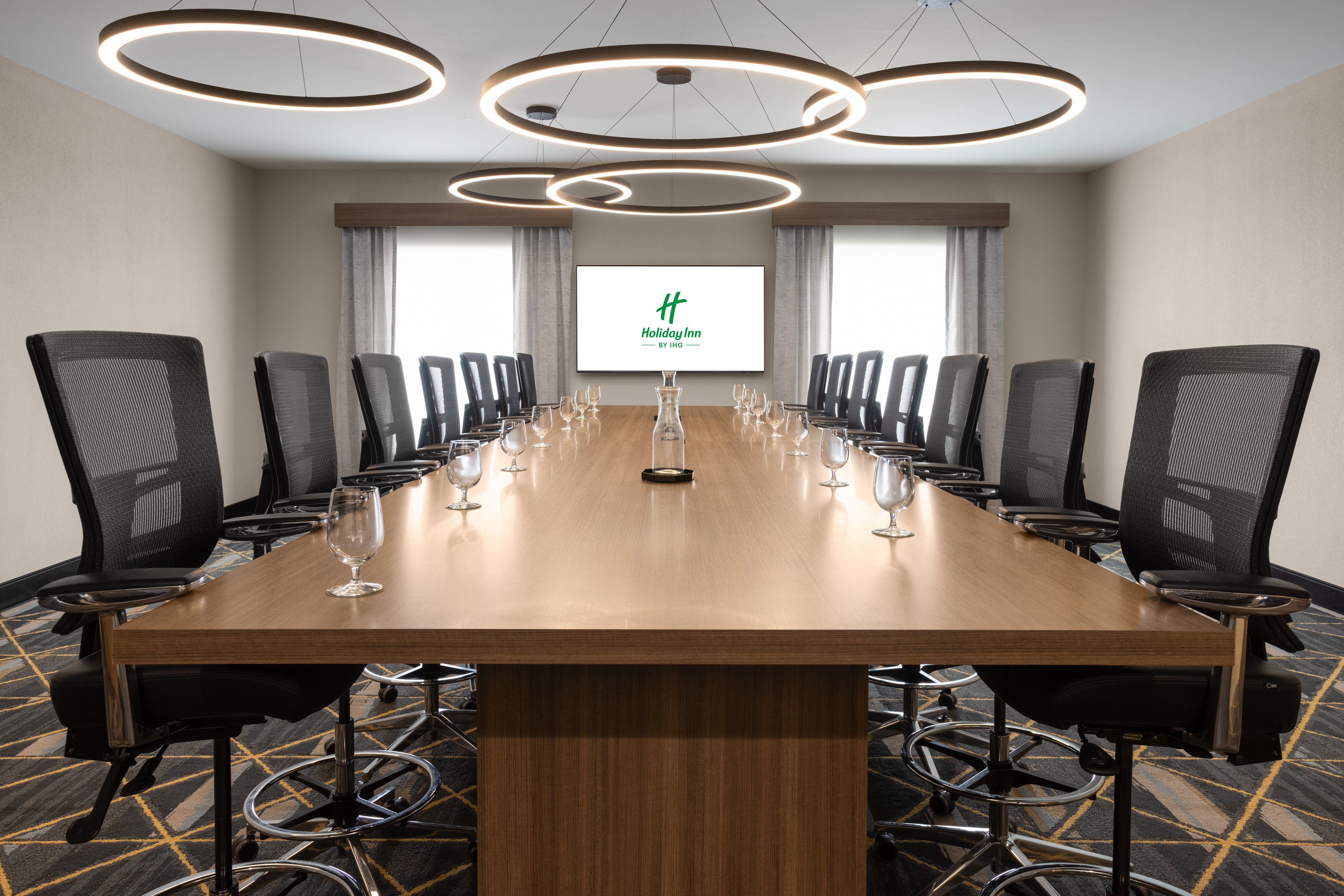 Holiday Inn Midland 65/75