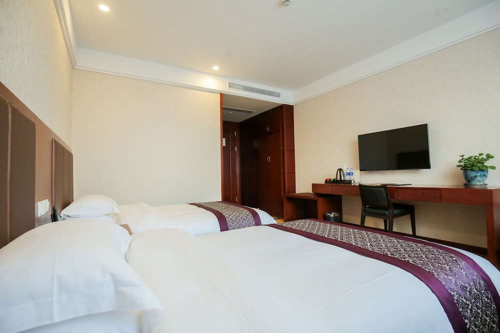 New Knight Royal Hotel Airport and International Resort 15/61