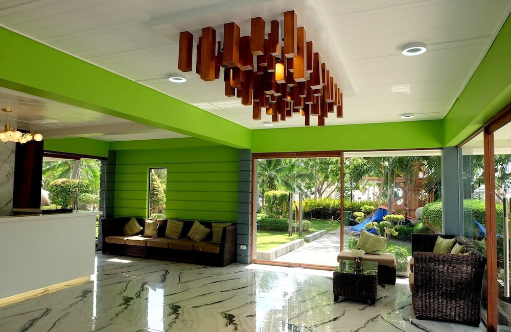 London Beach Resort And Hotel 4/24