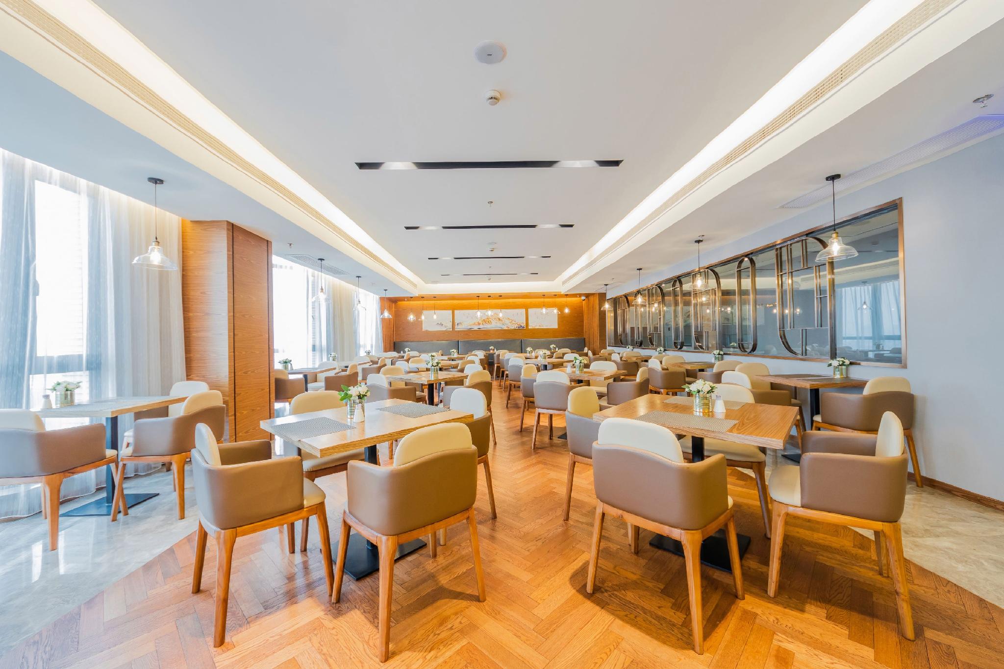 Yitel Collection (Shanghai Qiantan Expo Garden Branch) 35/45