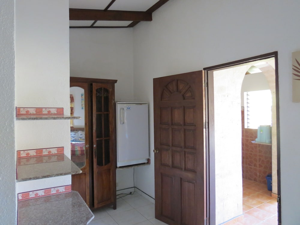 Alonaland Resort Apartelle 25/50