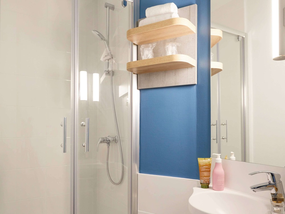 Ibis Budget Lille Villeneuve-d’Ascot 50/50