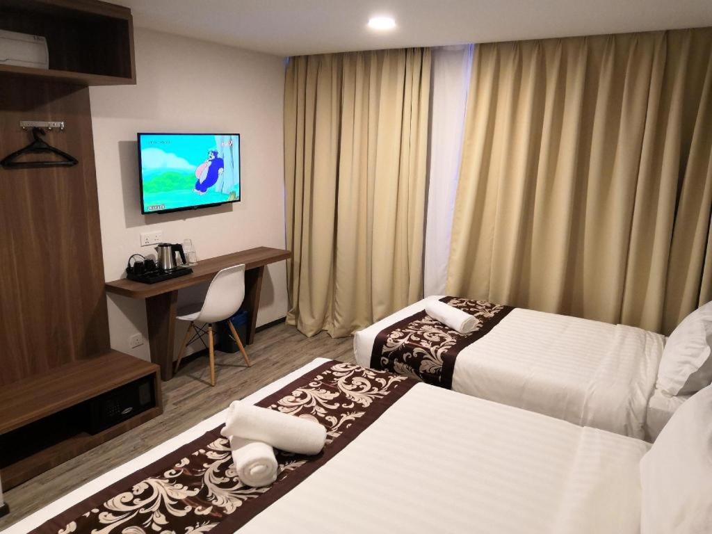 Lolex Hotel 23/39