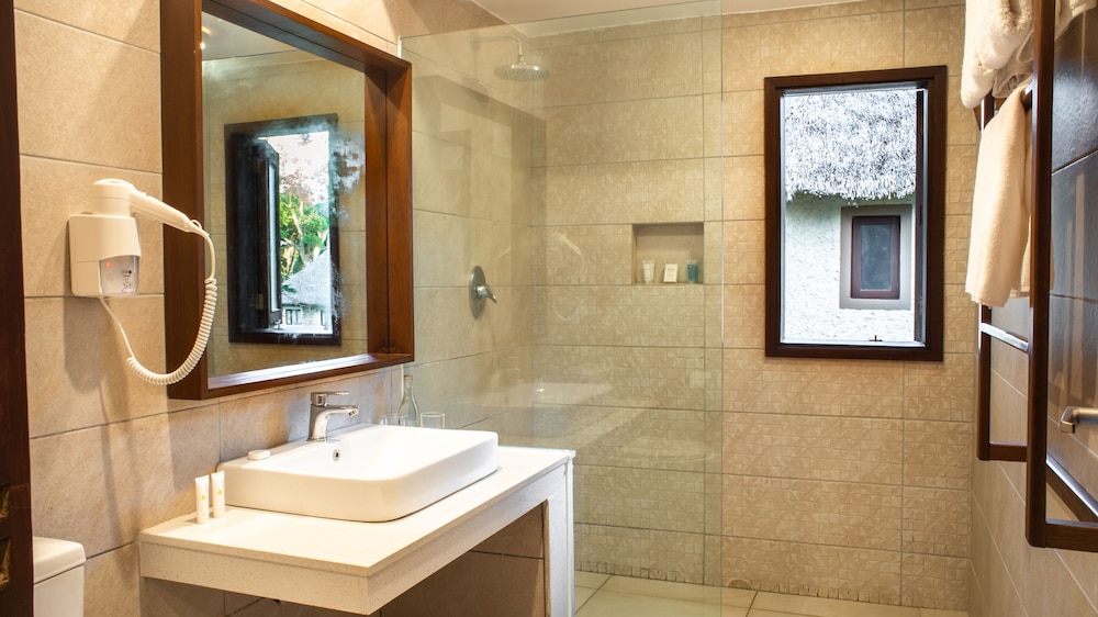 Neptune Village Beach Resort & Spa 58/59