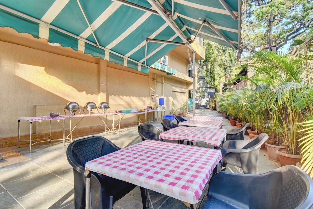 Hotel Sapna Executive 34/43