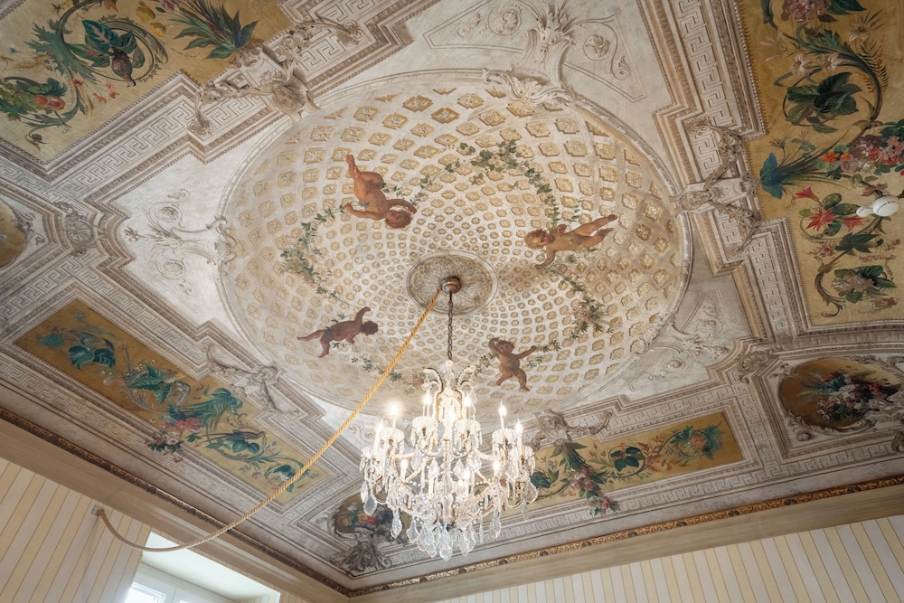 Hotel Roma E Rocca Cavour 10/82
