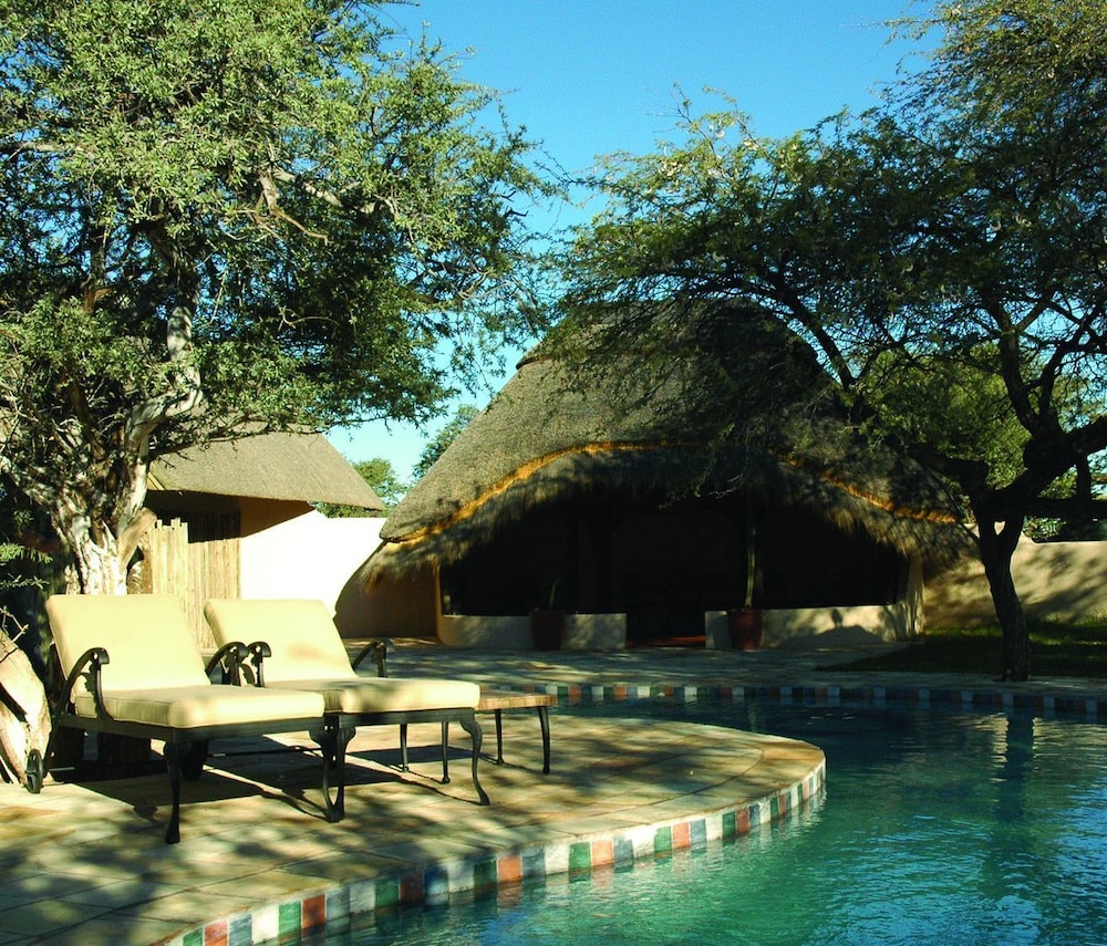 Intu Africa-Zebra Kalahari Lodge 44/52