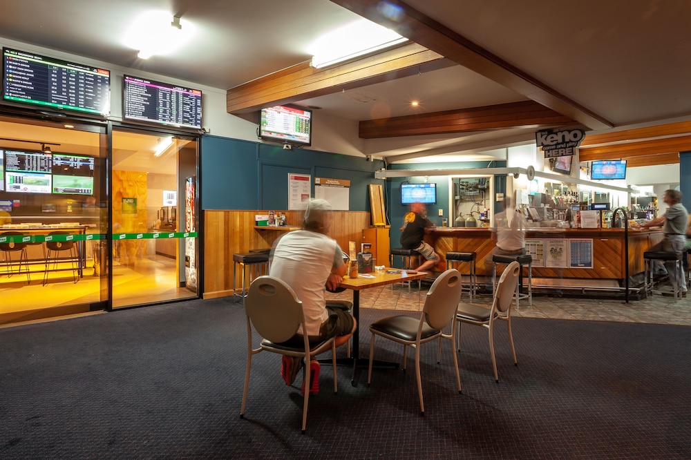 Kingston Hotel 20/24