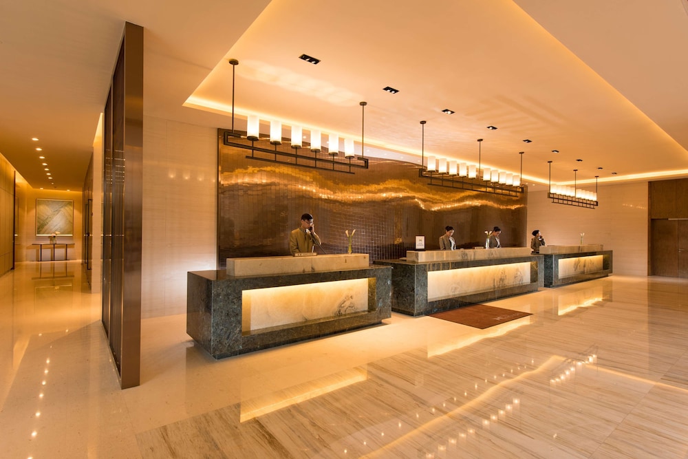 Lobby at DOUBLETREE BY HILTON ANSHUN, Anshun