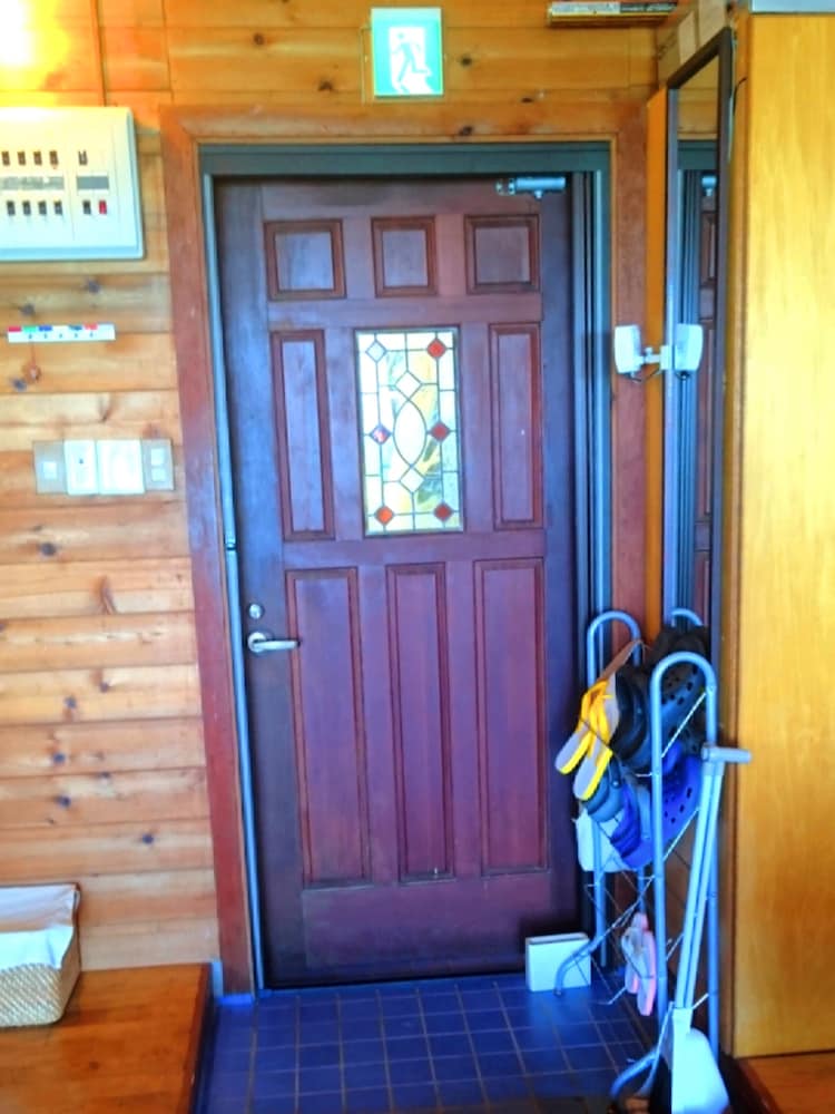 Private Beach House 2/29
