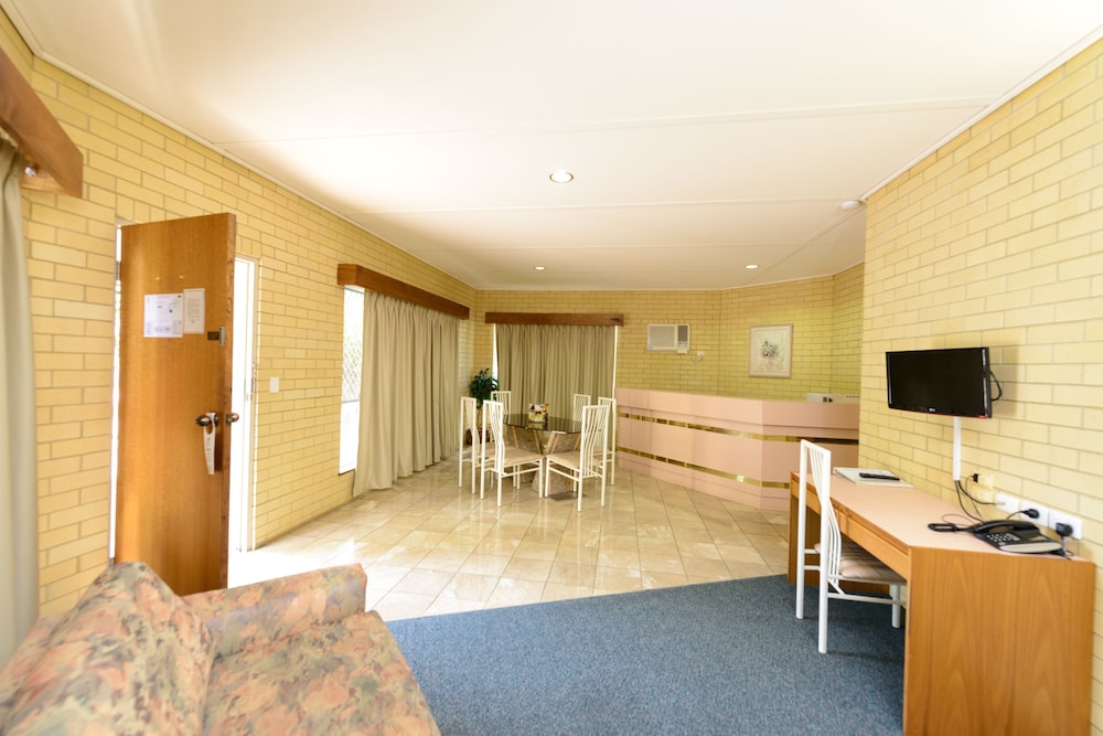 Country Comfort Bundaberg 12/74
