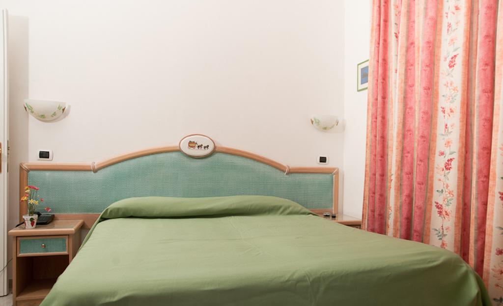 Standard, Double Bed