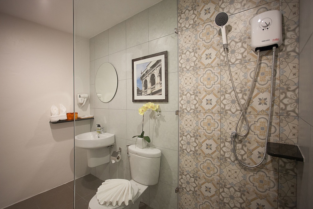 Recenta Suite Phuket Suanluang 47/50