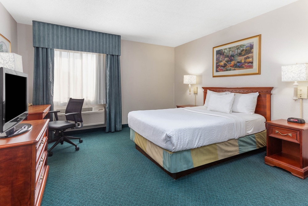 La Quinta Inn & Suites By Wyndham Chicago Gurnee 20/51